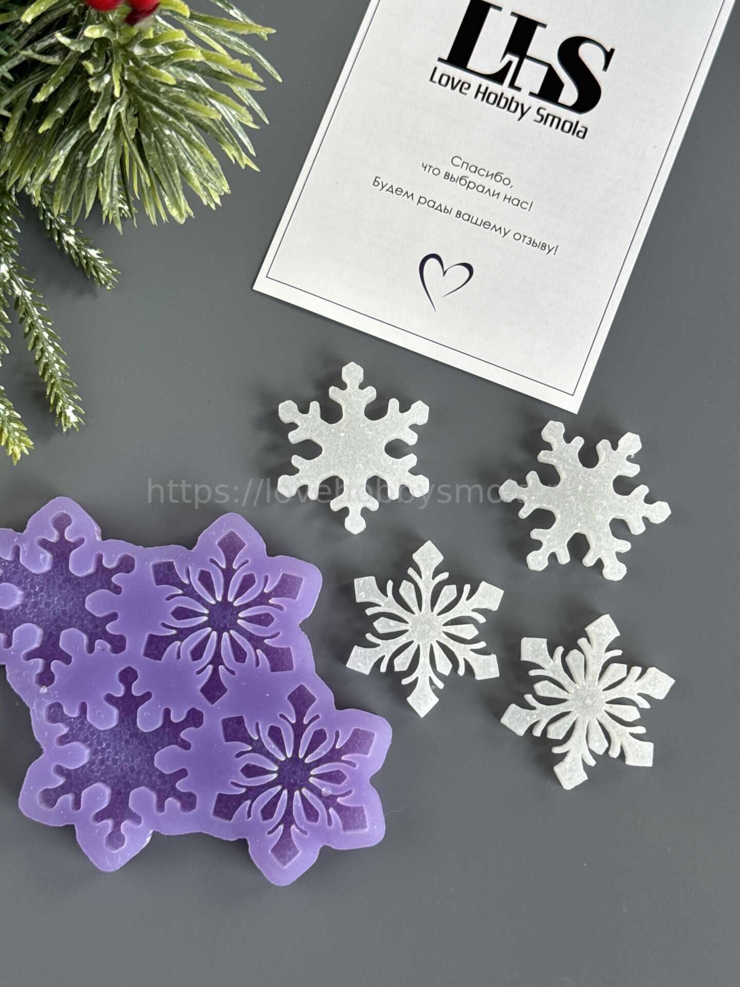 B57 Mold for keychains and brooches Snowflakes 4 pcs – image 3