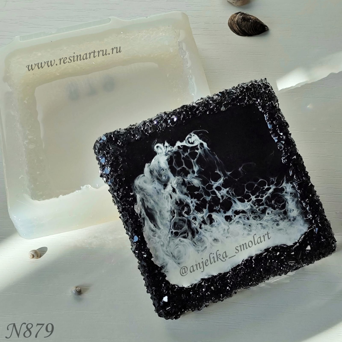 No. 879 Coaster with Crystal Edge Silicone Mold - image 7