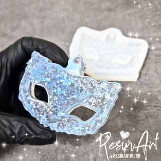 No. 821-S Christmas Ornament Crystal Mask Silicone Mold - image 1