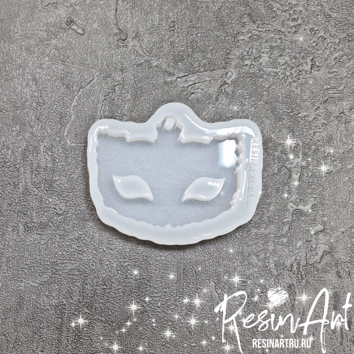 No. 572 Christmas Ornament Carnival Mask Silicone Mold - image 2