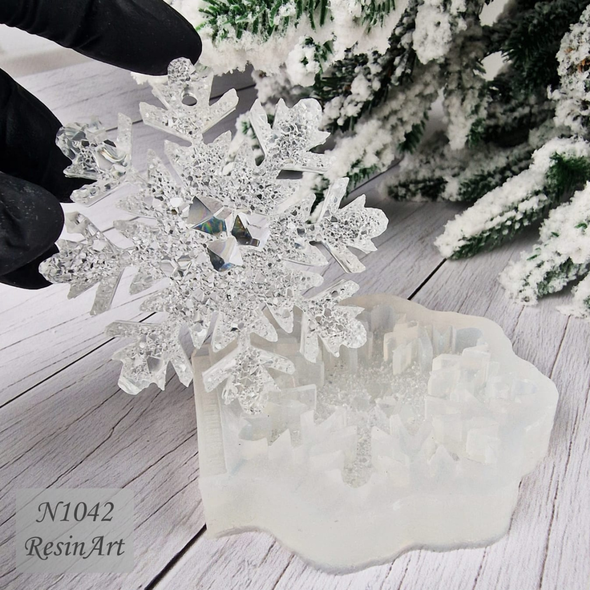 No. 1042 Christmas Ornament Snowflake Crystal Silicone Mold - image 2