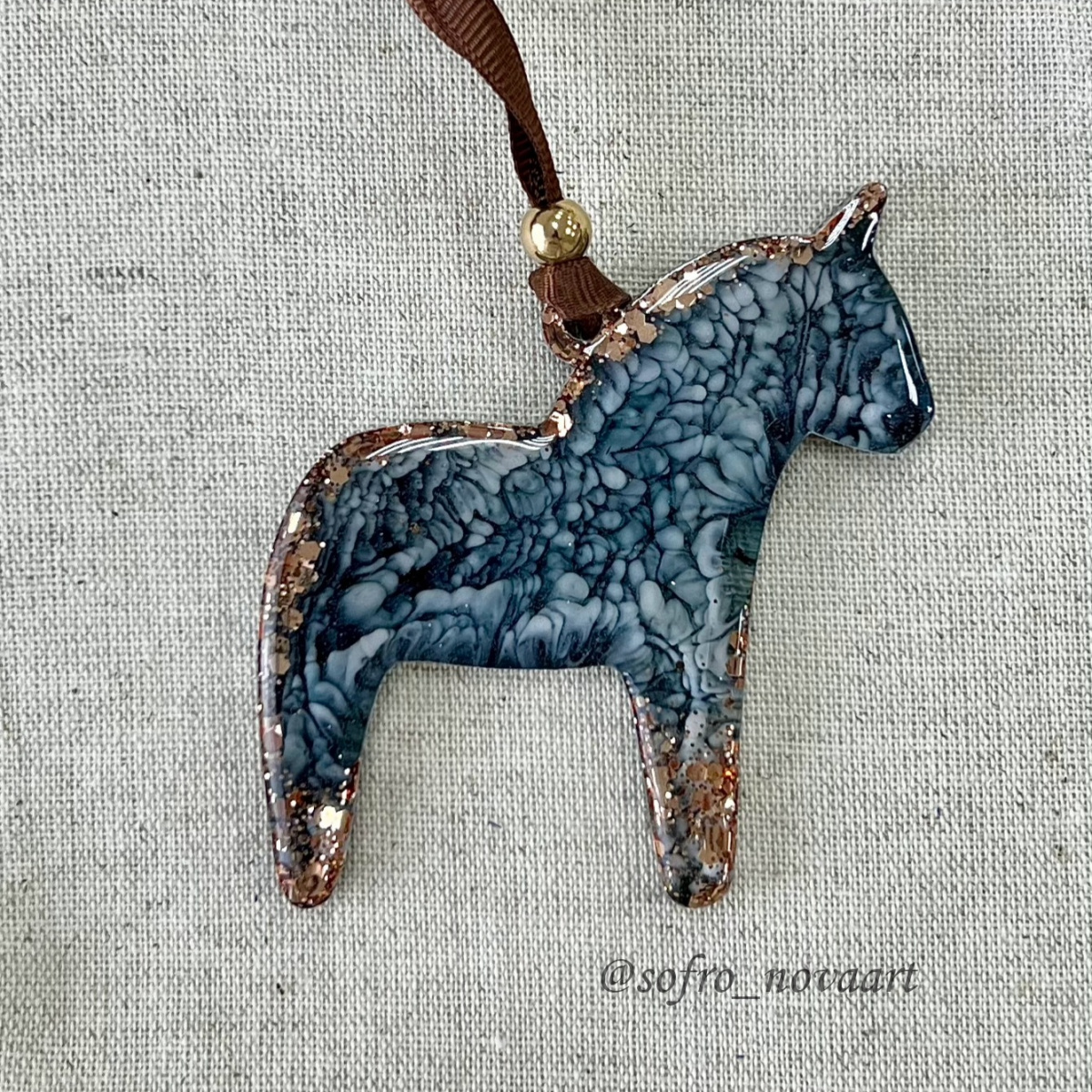 No. 624 Christmas Ornament Horse Silicone Mold - image 5
