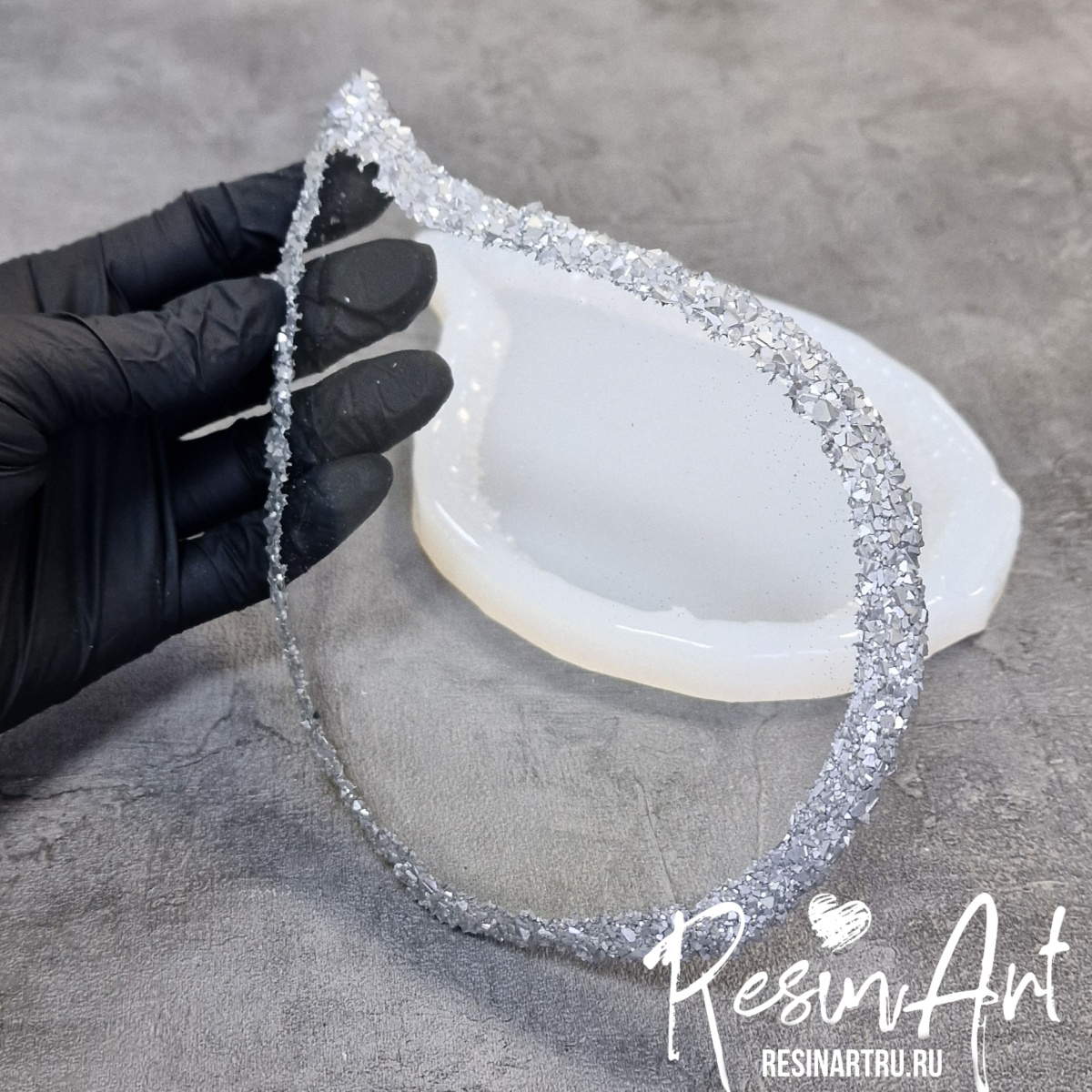 No. 760-S Coaster Teardrop with Crystal Edge Silicone Mold - image 4