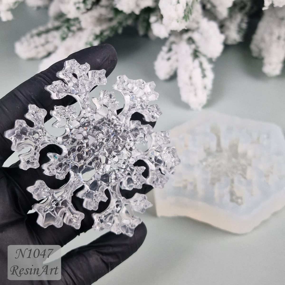 No. 1047 Christmas Ornament Snowflake Crystal Silicone Mold - image 3