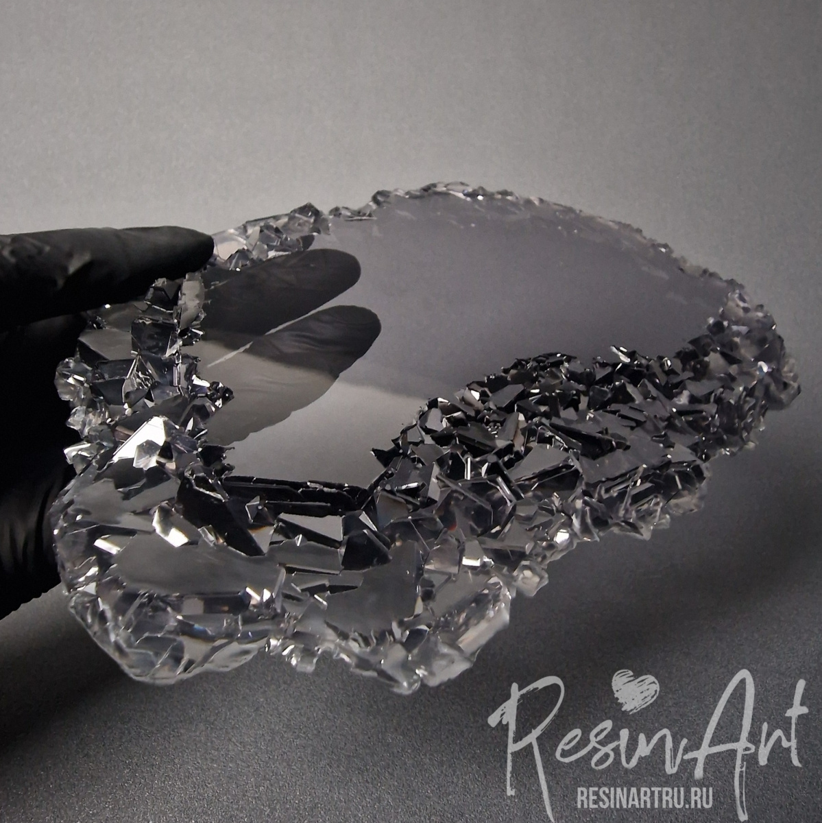No. 877 Coaster / Serving Board with Crystal Edge Silicone Mold - image 3