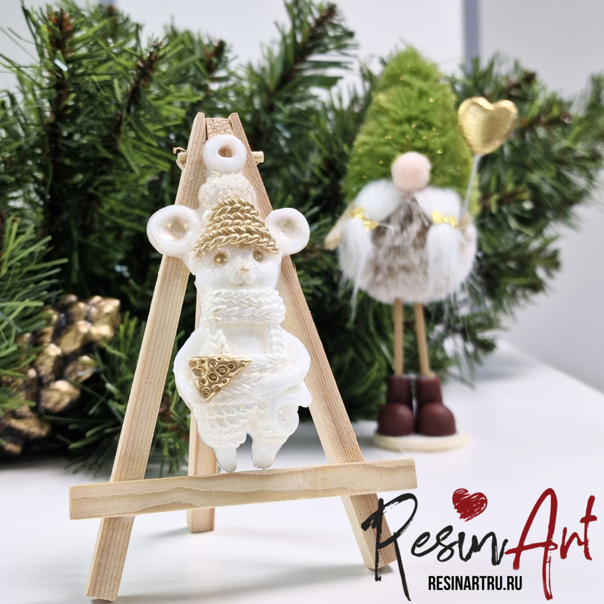 No. 863 Christmas Ornament Mouse (Knitted Texture) Silicone Mold - image 1