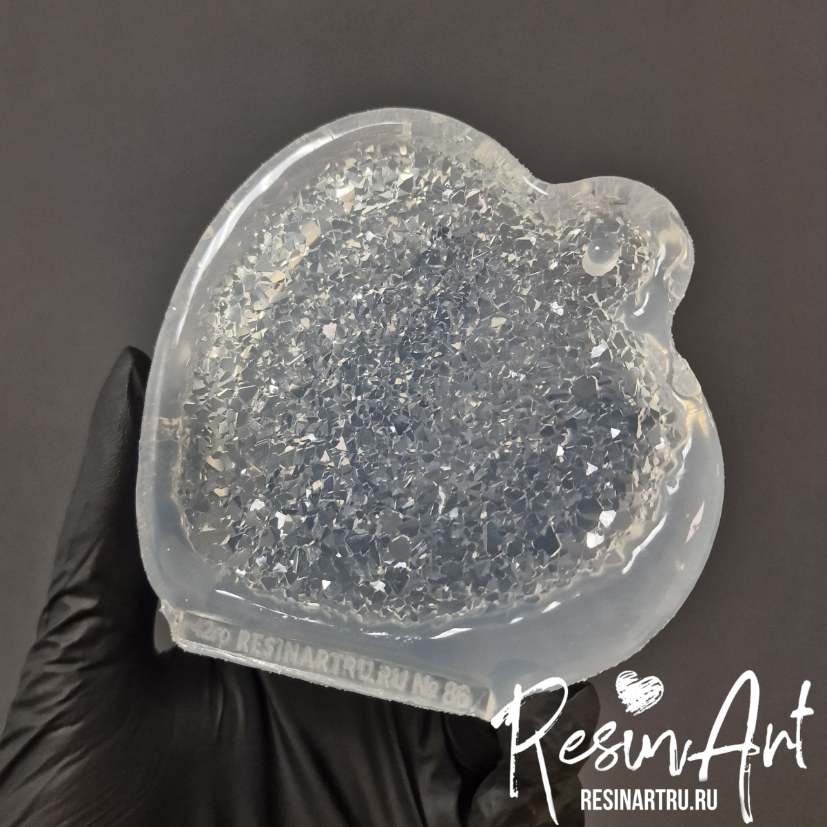 No. 867 Christmas Ornament Crystal Heart Silicone Mold - image 3