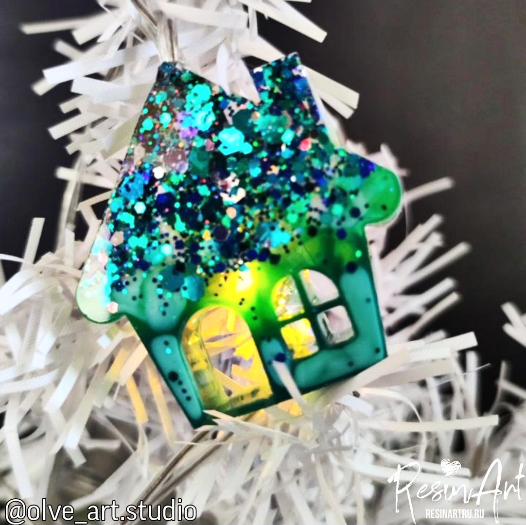 No. 629 Christmas Ornament Garland Houses Silicone Mold - image 1