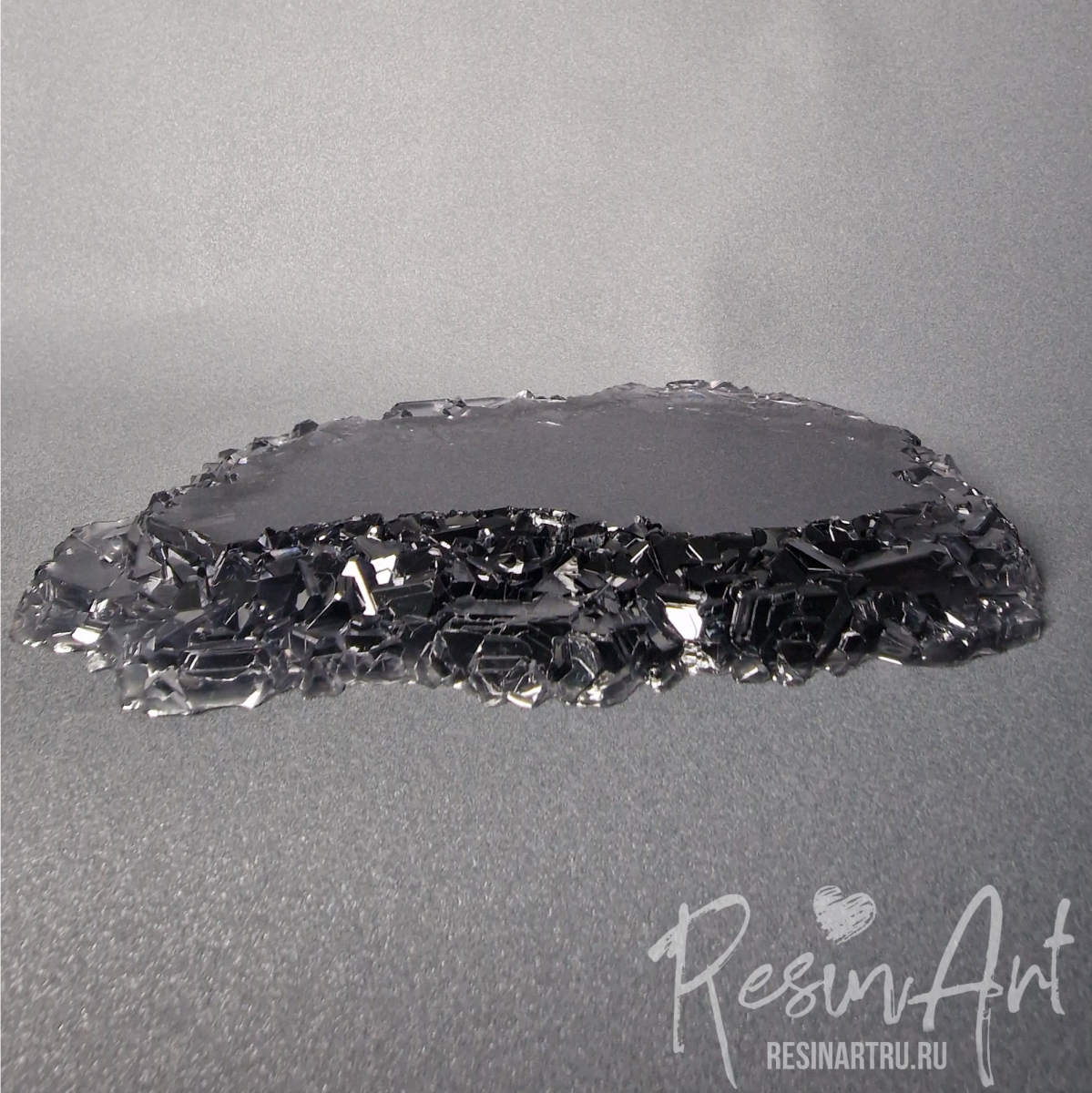 No. 877 Coaster / Serving Board with Crystal Edge Silicone Mold - image 4