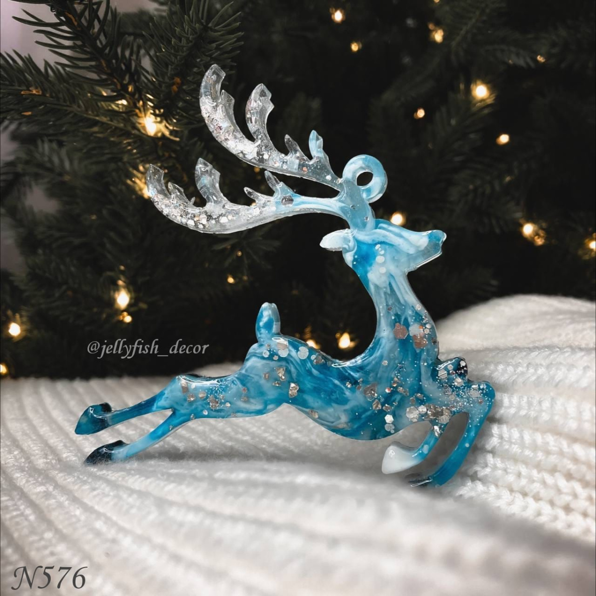 No. 576 Christmas Ornament Reindeer Silicone Mold - image 39