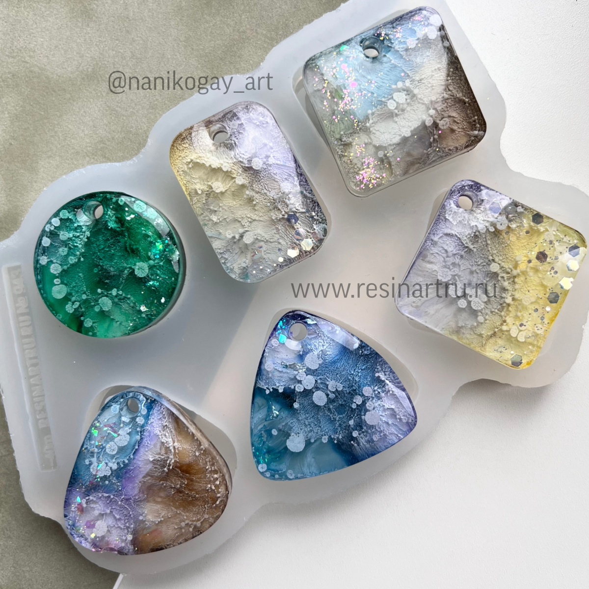 No. 943 Pendant / Pet Tag Set Silicone Mold - image 2