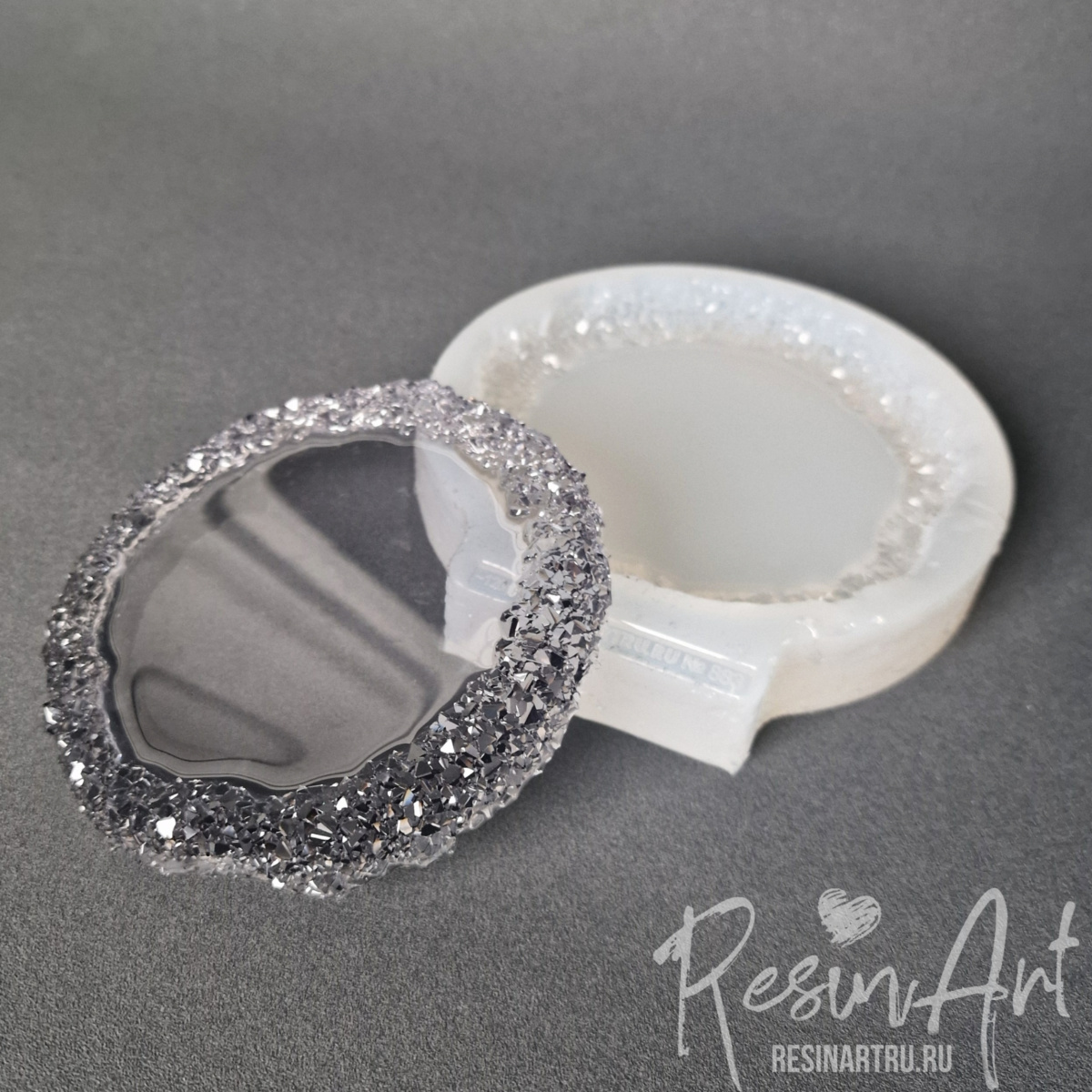 No. 883 Coaster with Crystal Edge Silicone Mold - image 5
