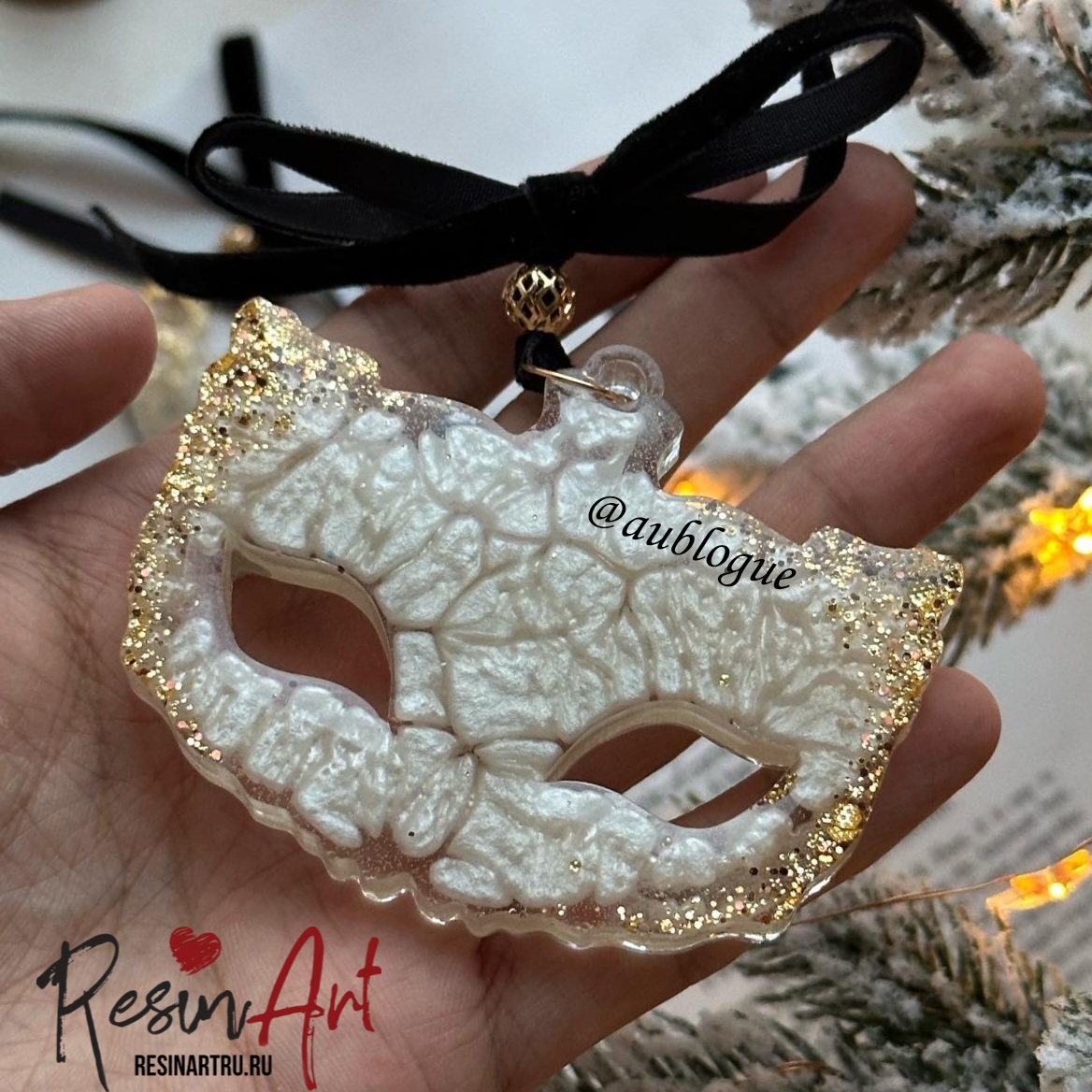 No. 572 Christmas Ornament Carnival Mask Silicone Mold - image 14