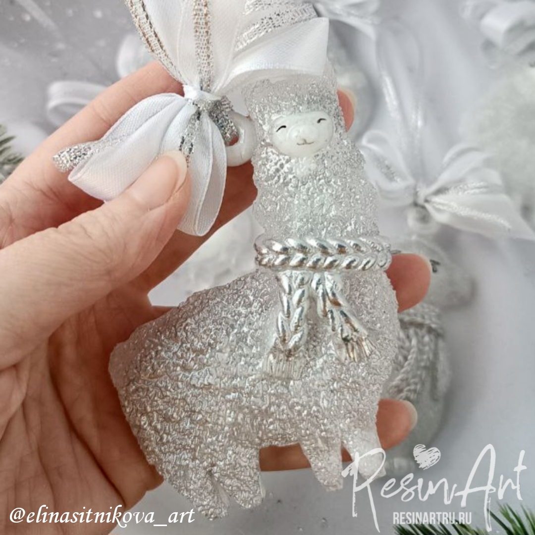 No. 841 Christmas Ornament Alpaca (Knitted Texture) Silicone Mold - image 3