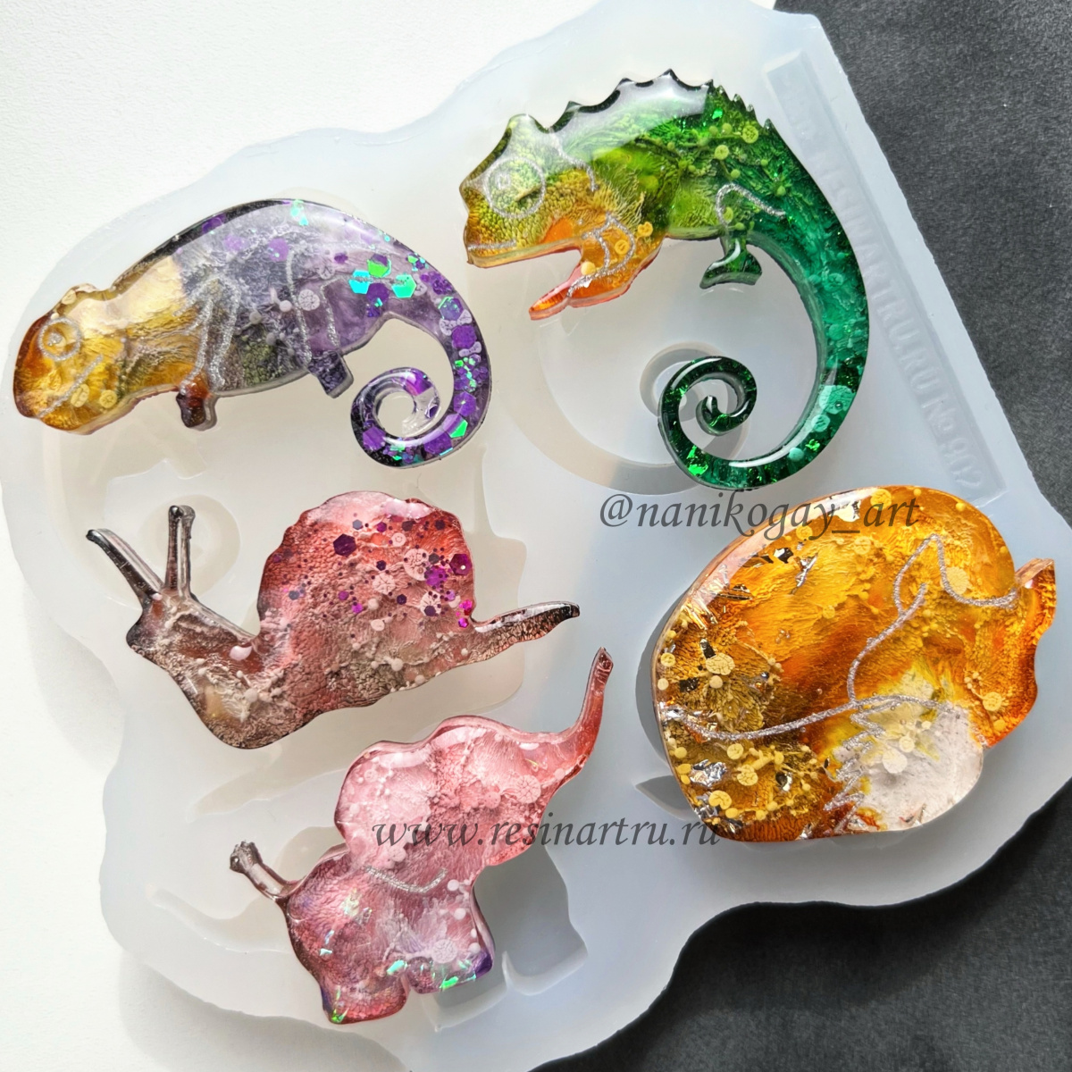 No. 902 Brooch Set Silicone Mold - image 3