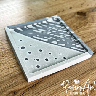 No. 324-S Rimmed Mold No. 2 - Square Silicone Mold - image 1