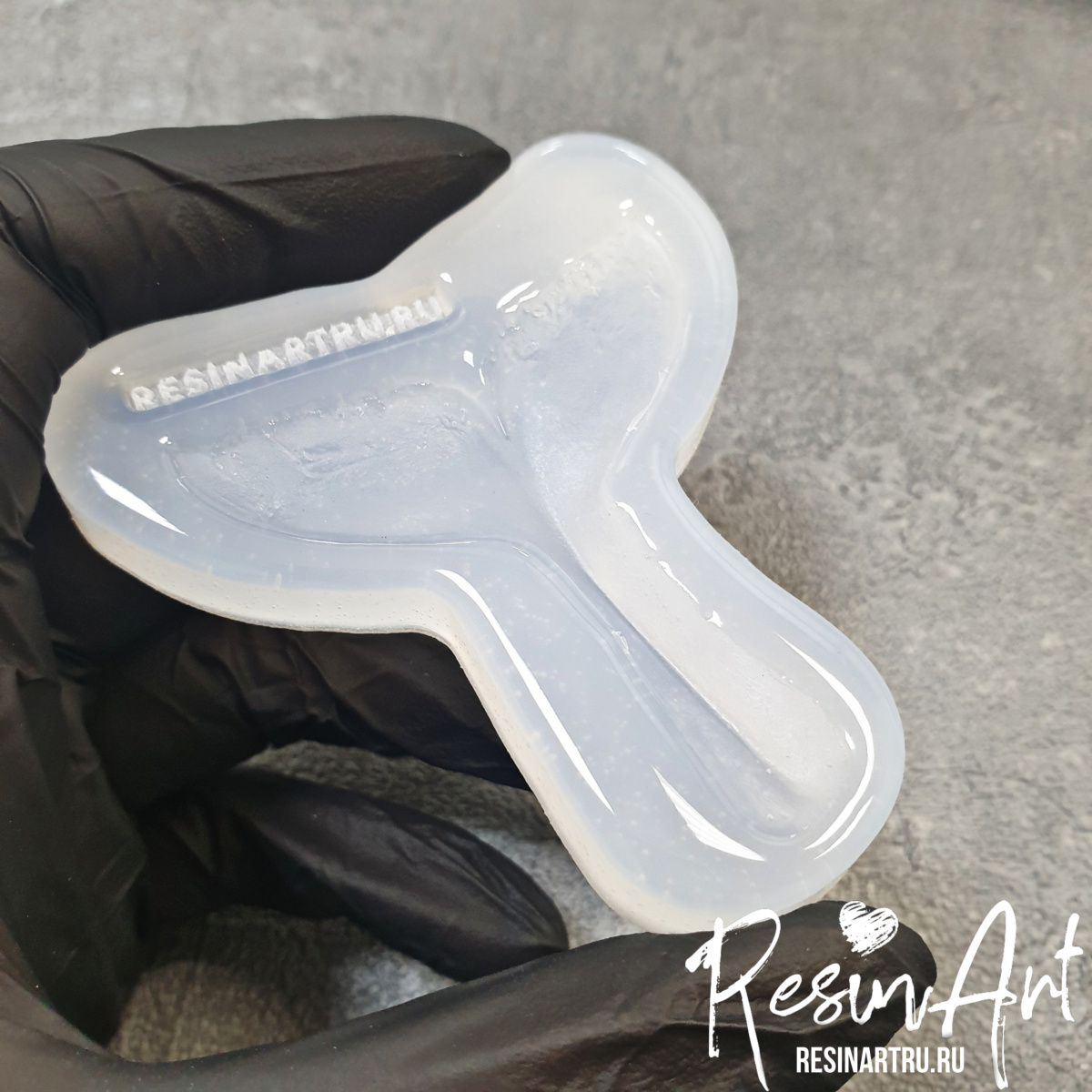 No. 310 Whale Tail 3D Silicone Mold - image 2