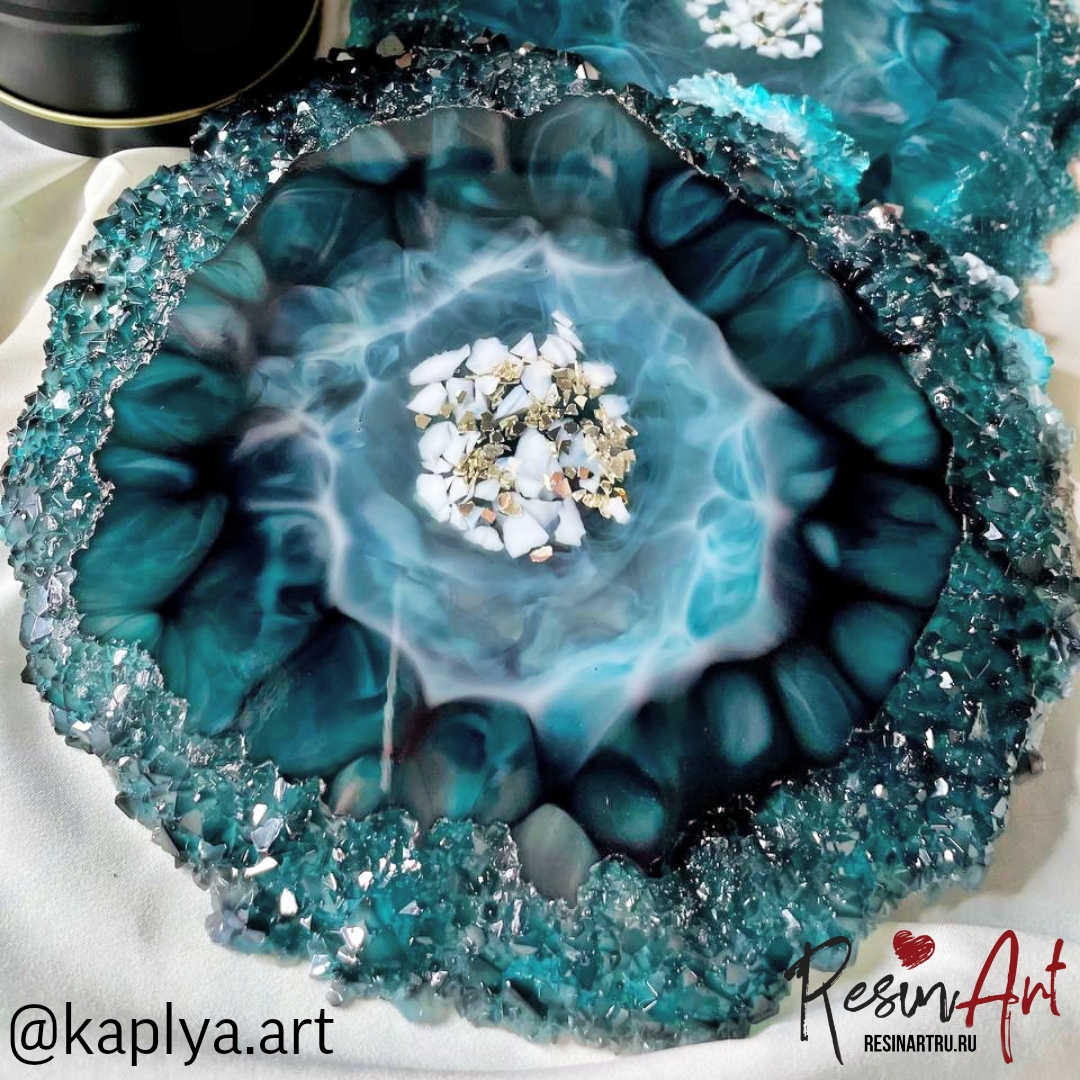 No. 238 Coaster with Crystal Edge No. 18 Silicone Mold - image 6
