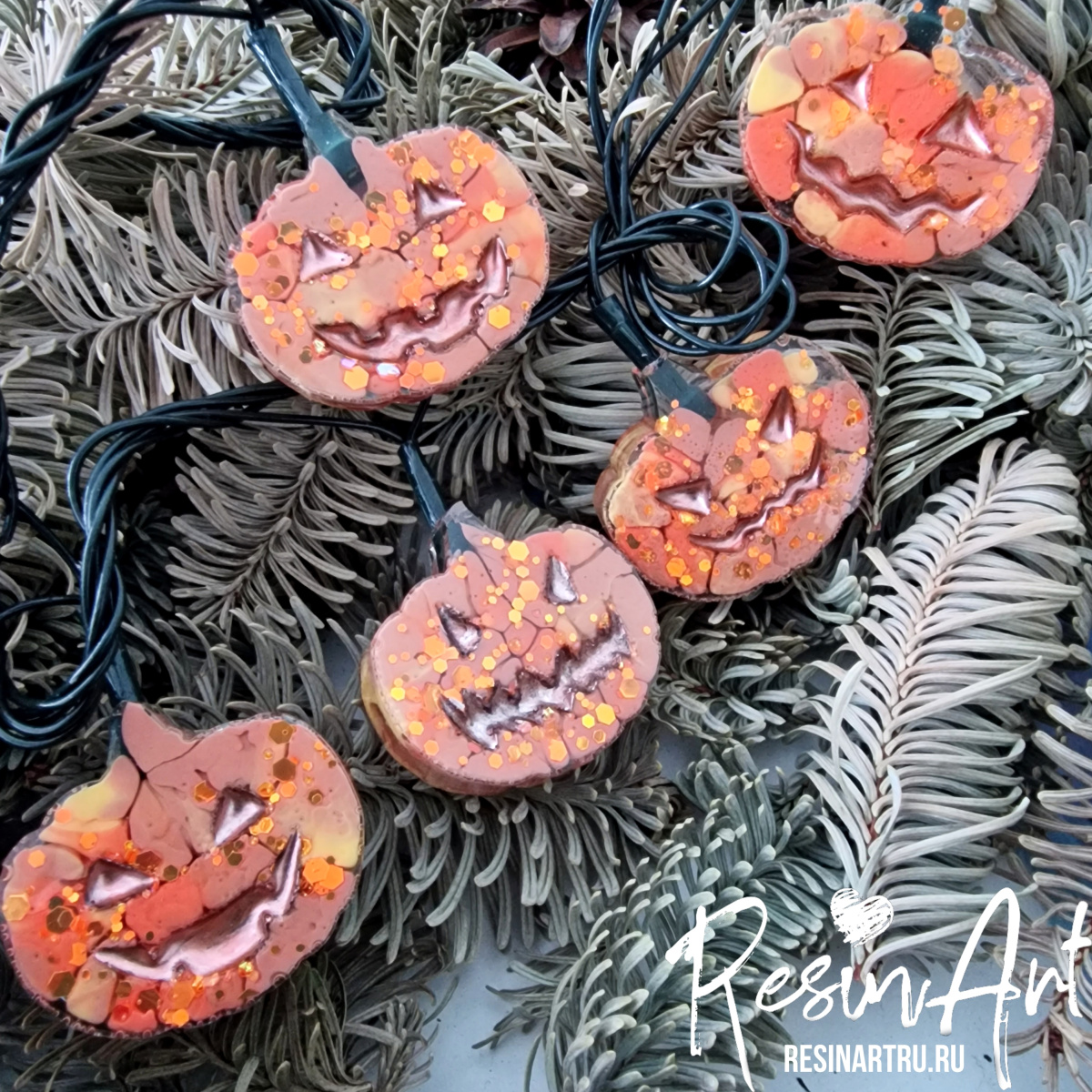 No. 644-S Christmas Ornament Garland Pumpkins Silicone Mold - image 1
