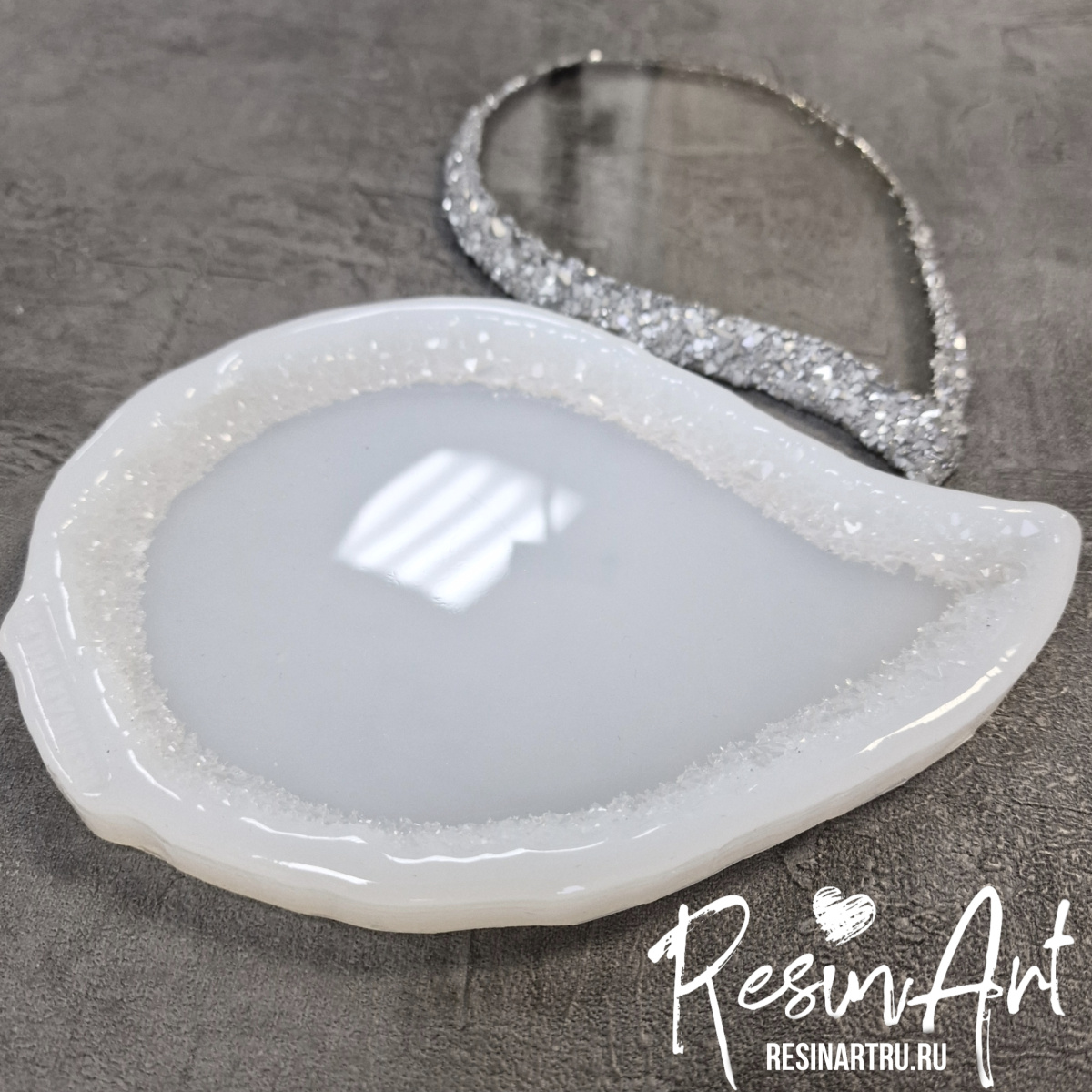 No. 760-S Coaster Teardrop with Crystal Edge Silicone Mold - image 8