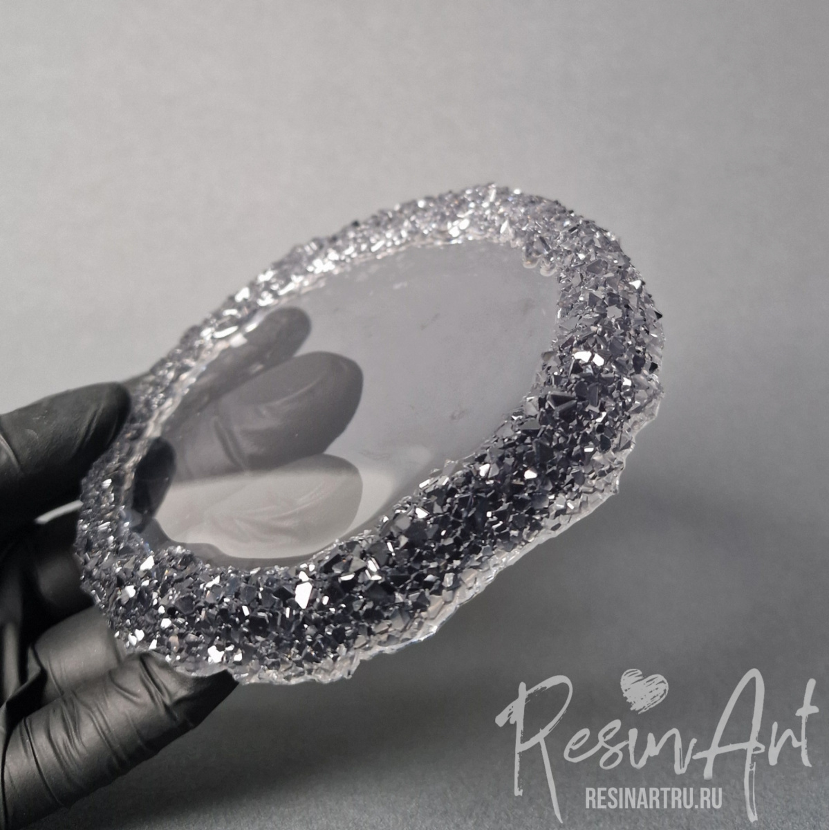 No. 883 Coaster with Crystal Edge Silicone Mold - image 3
