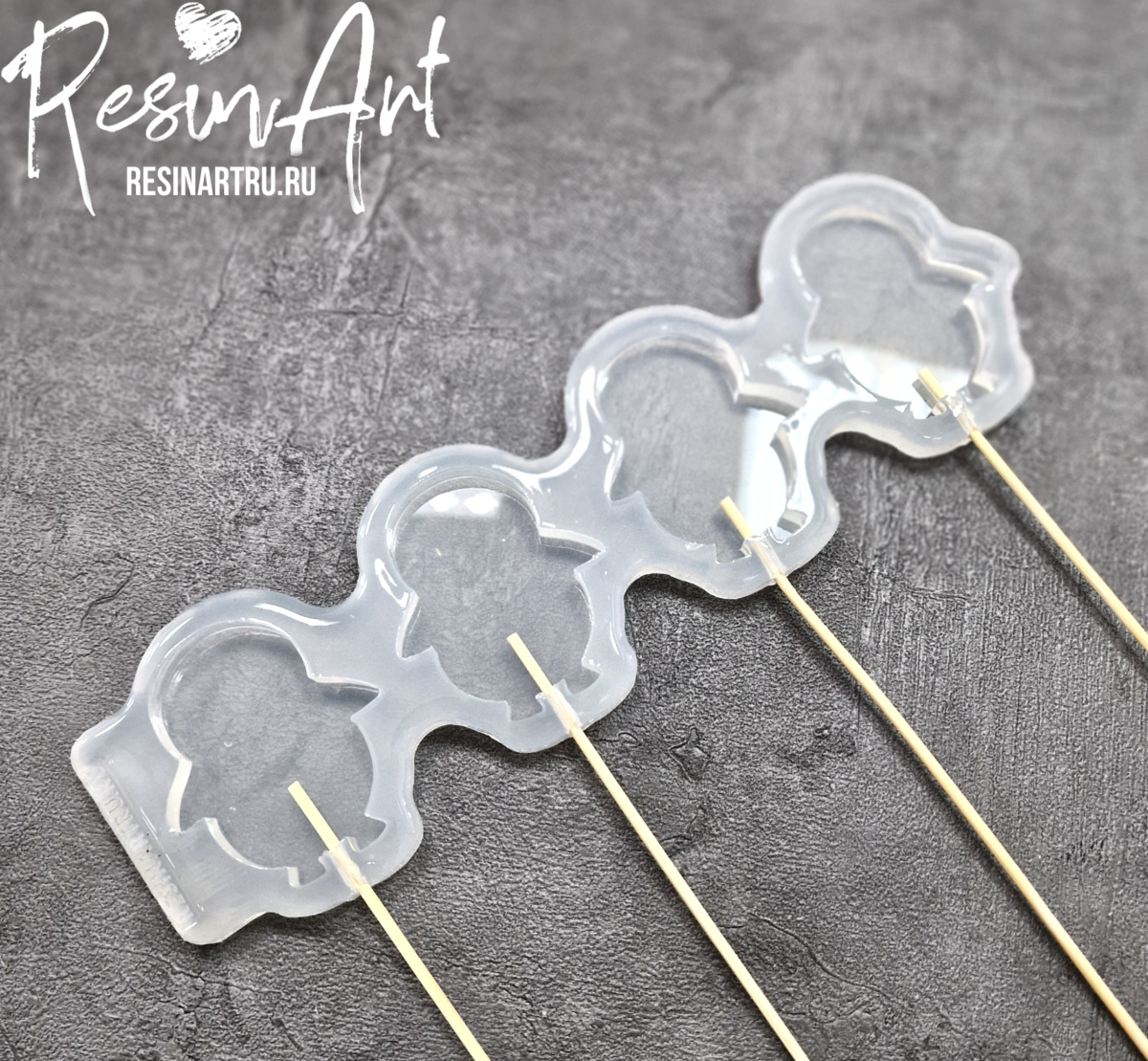 No. 682 Candy - Penguins (Set) Silicone Mold - image 1
