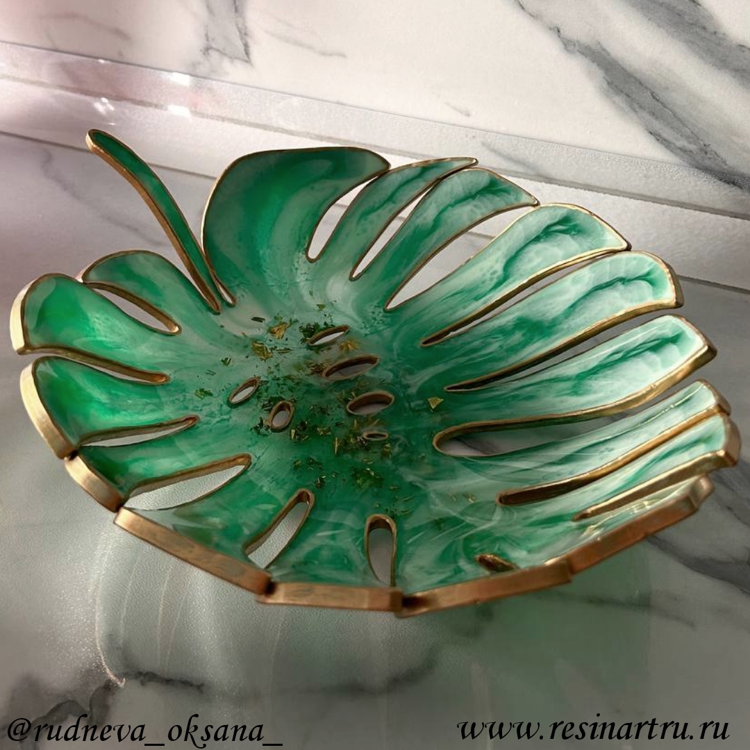 No. 392-S Monstera Large Silicone Mold - image 1