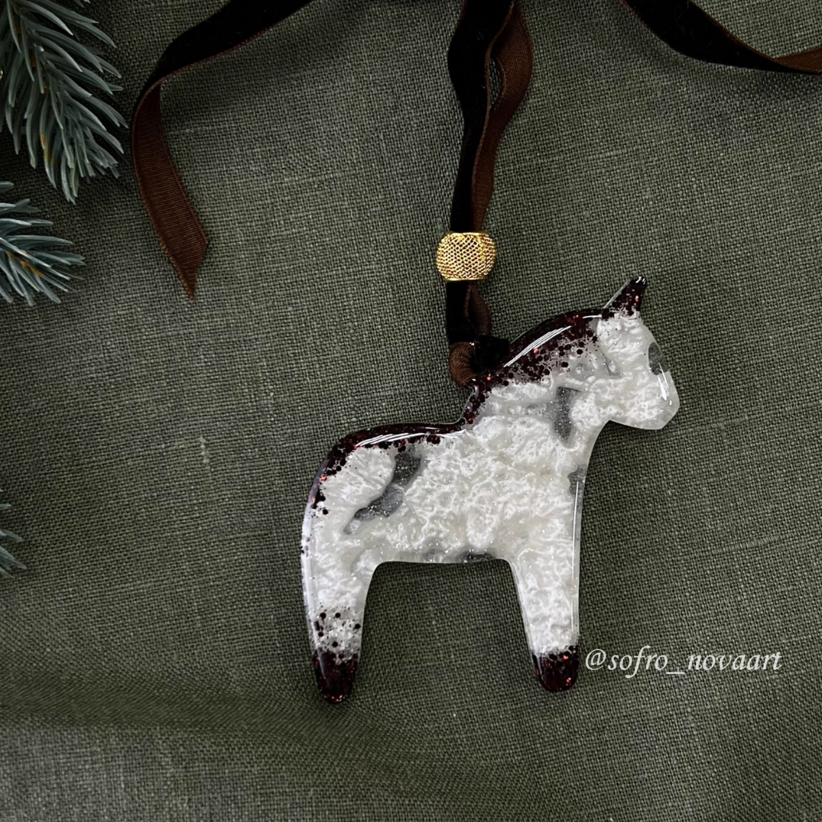 No. 624 Christmas Ornament Horse Silicone Mold - image 4