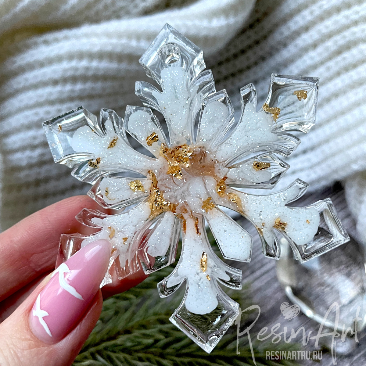 No. 400 Christmas Ornament Snowflake No. 1 (10 mm) Silicone Mold - image 2