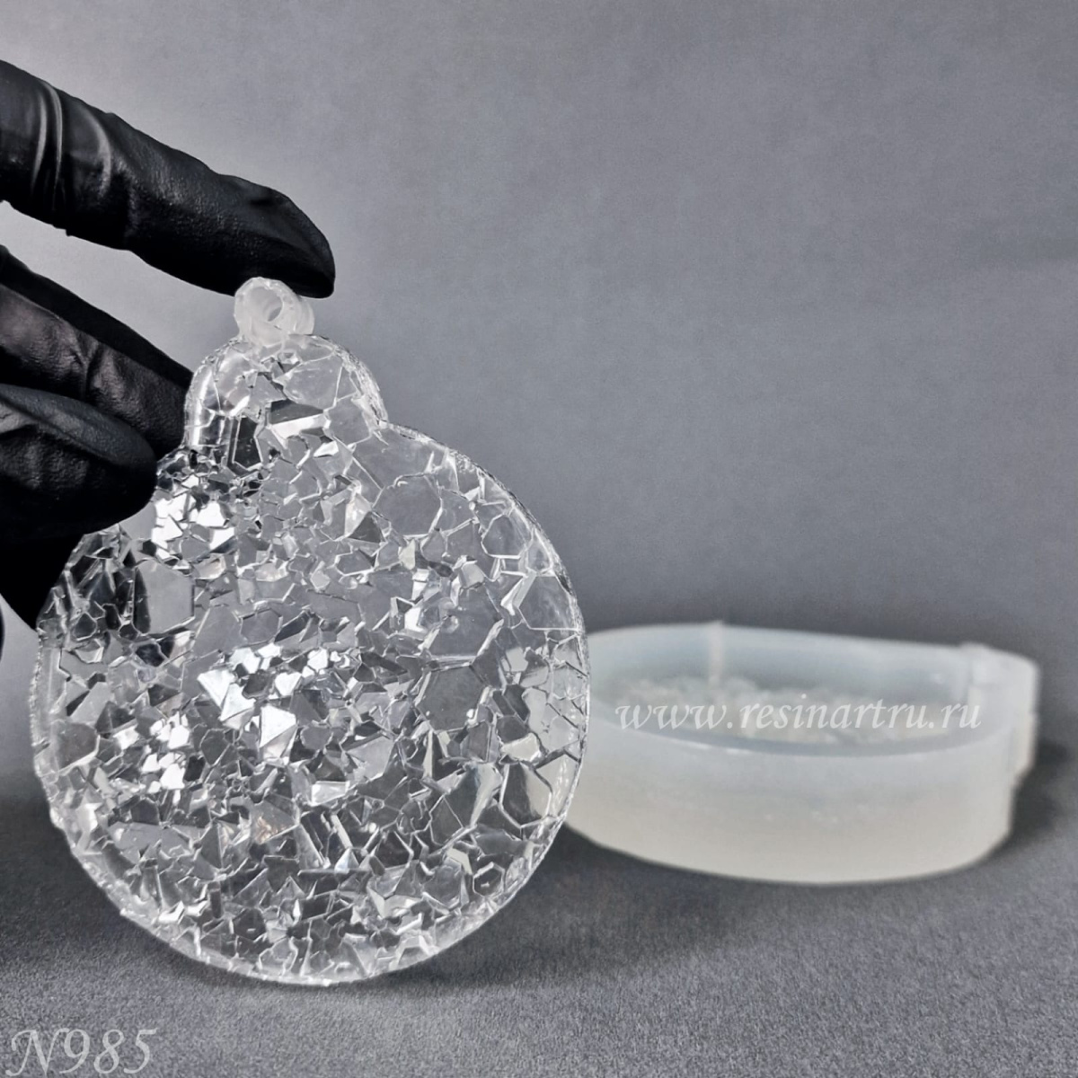 No. 985-S Christmas Ornament Crystal Silicone Mold - image 1
