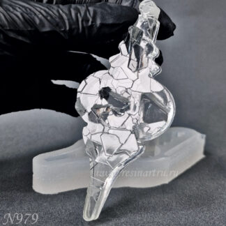 No. 979 Christmas Ornament Crystal Silicone Mold - image 1
