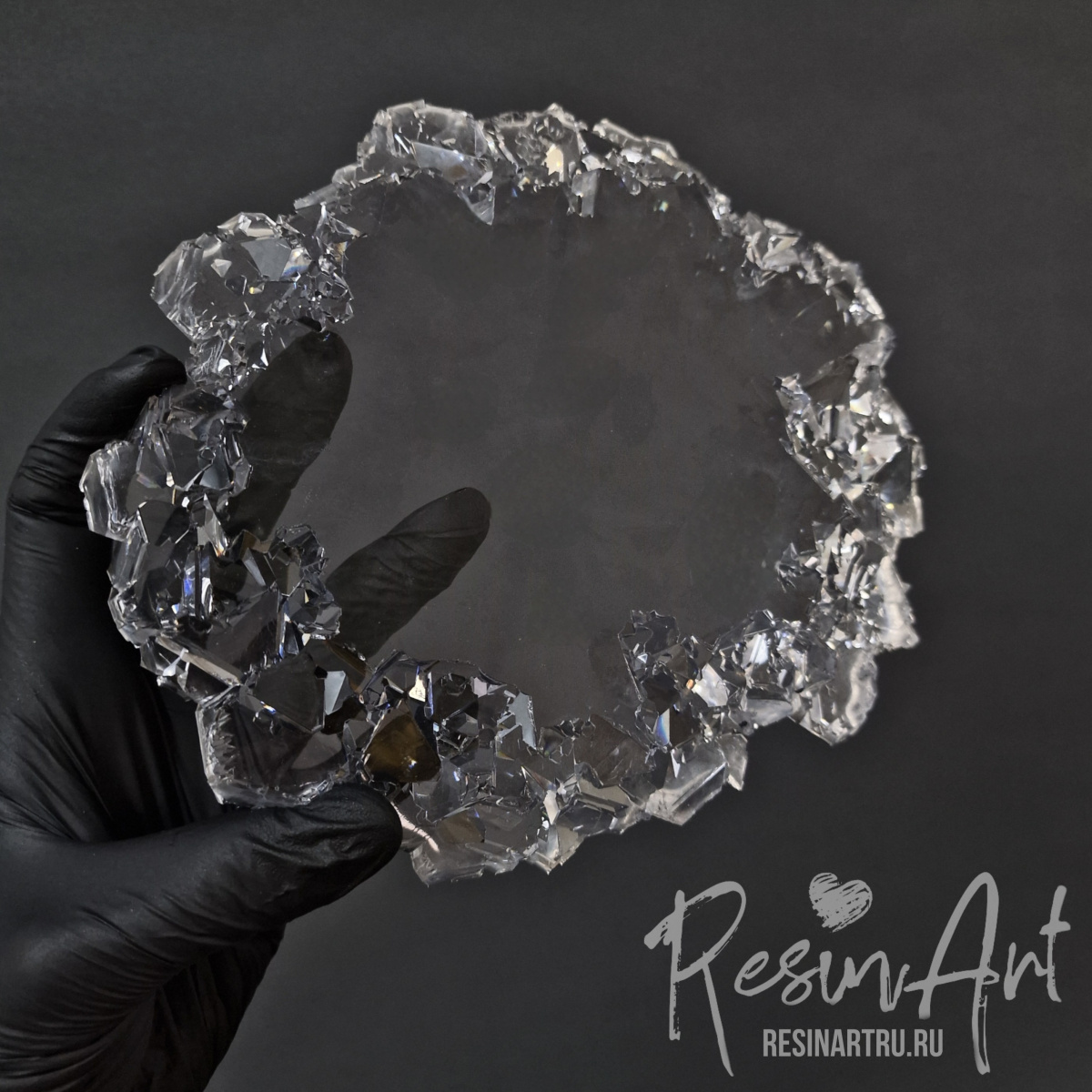 No. 935 Coaster / Serving Board with Crystal Edge Silicone Mold - image 5