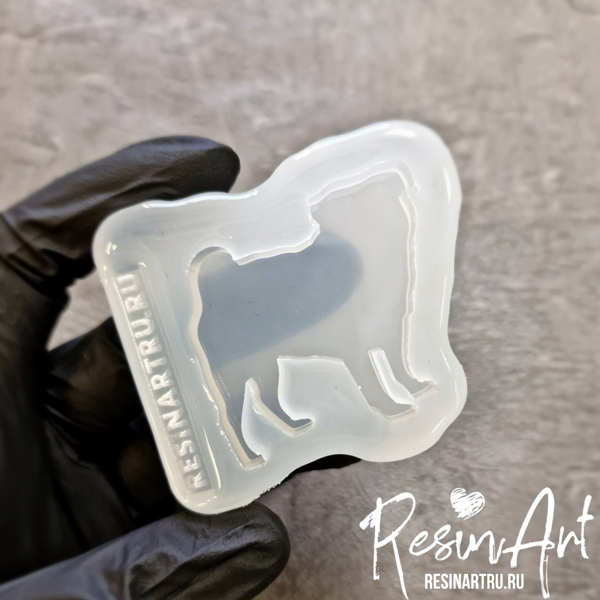 No. 756-S Pug Silicone Mold - image 1