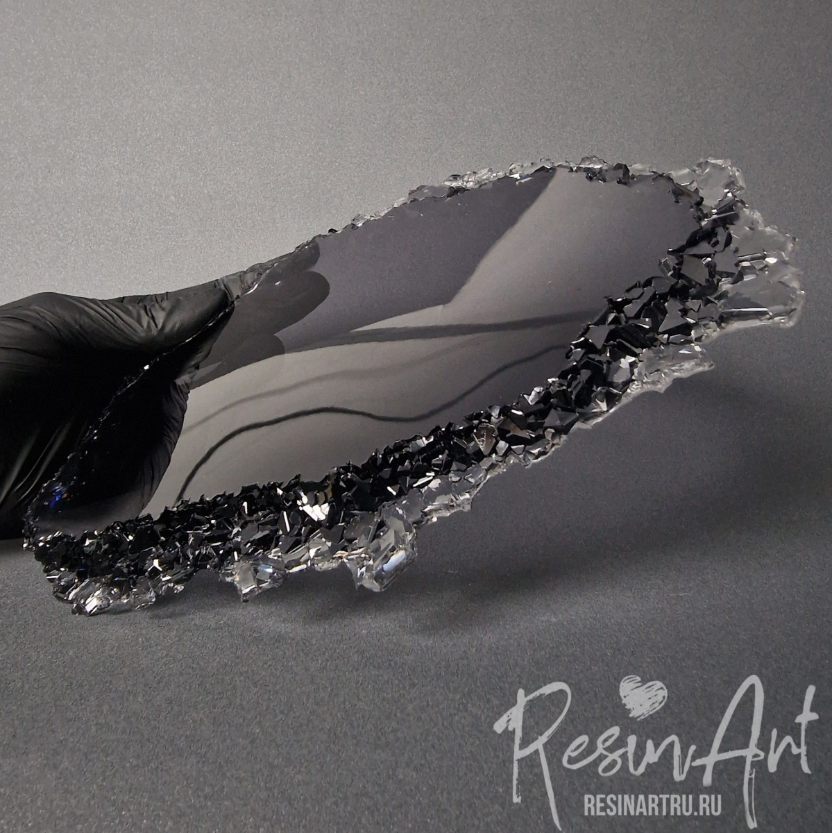 No. 876 Coaster / Serving Board with Crystal Edge Silicone Mold - image 2