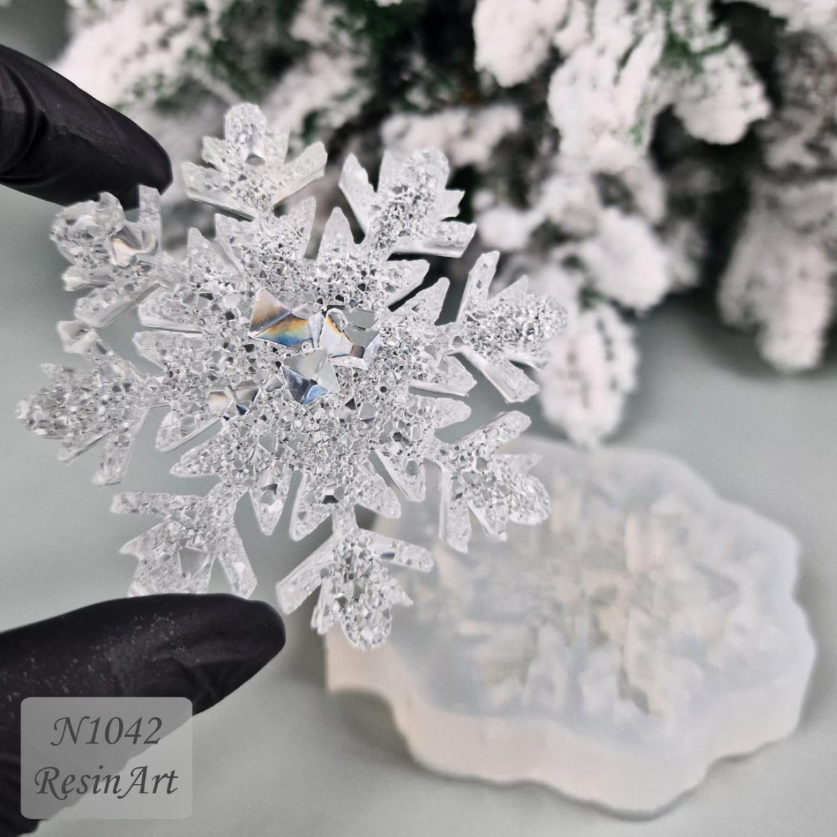 No. 1042 Christmas Ornament Snowflake Crystal Silicone Mold - image 3