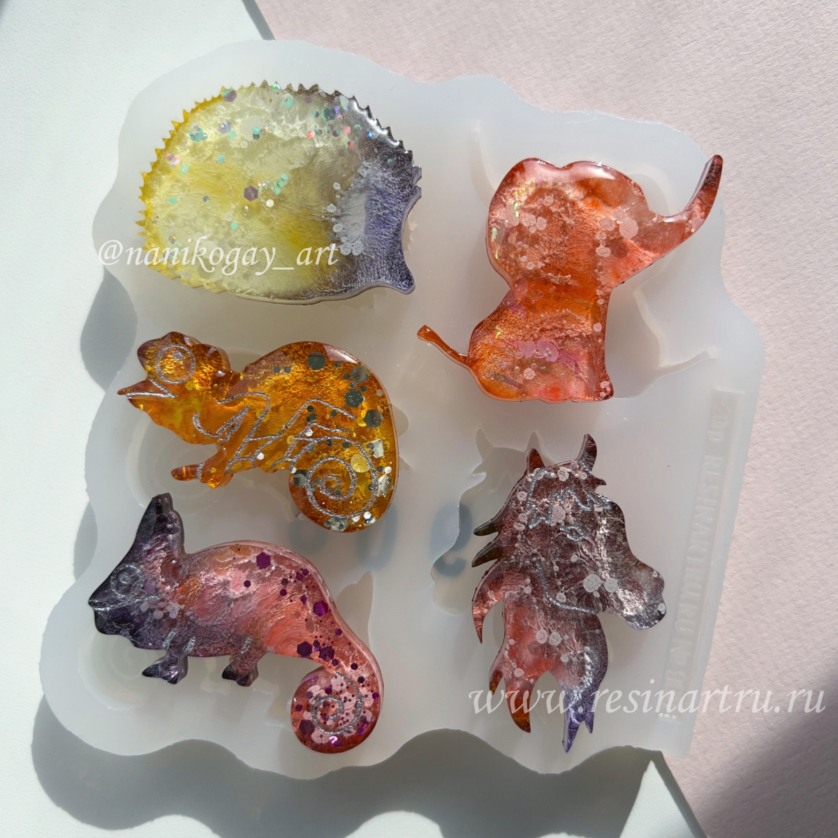 No. 908 Brooch Set Silicone Mold - image 1