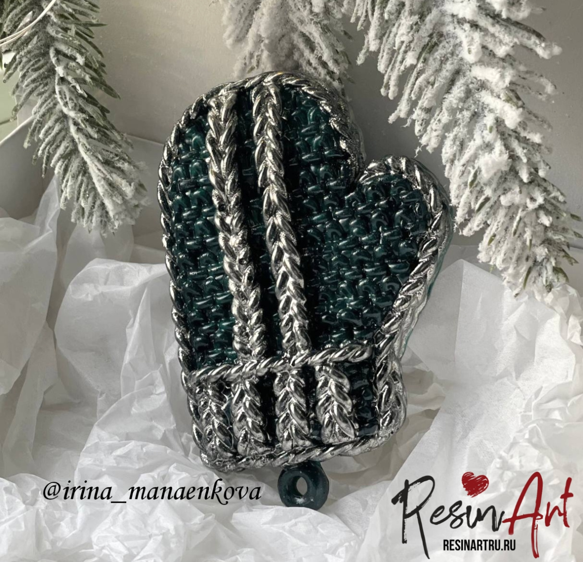 No. 826 Christmas Ornament Mitten (Knitted Texture) Silicone Mold - image 5