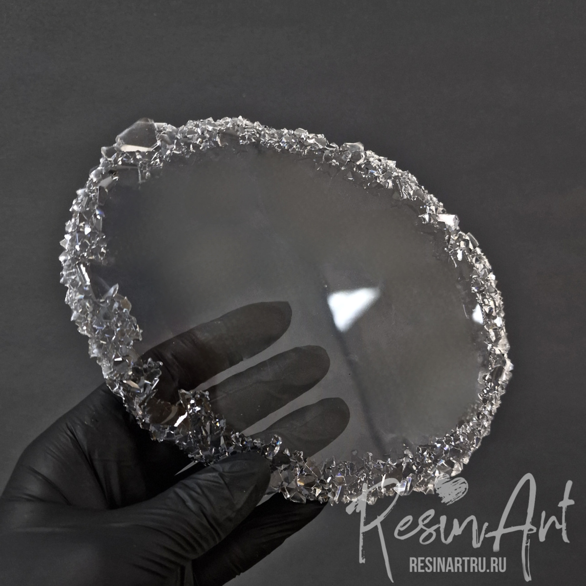 No. 934 Coaster with Crystal Edge Silicone Mold - image 3