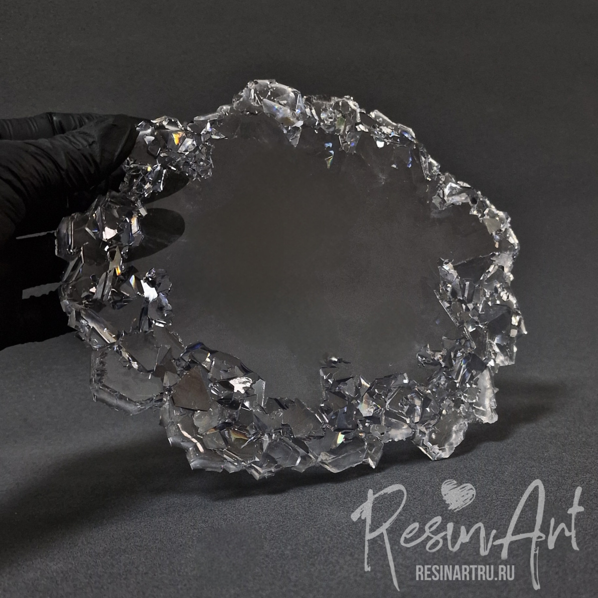 No. 935 Coaster / Serving Board with Crystal Edge Silicone Mold - image 1