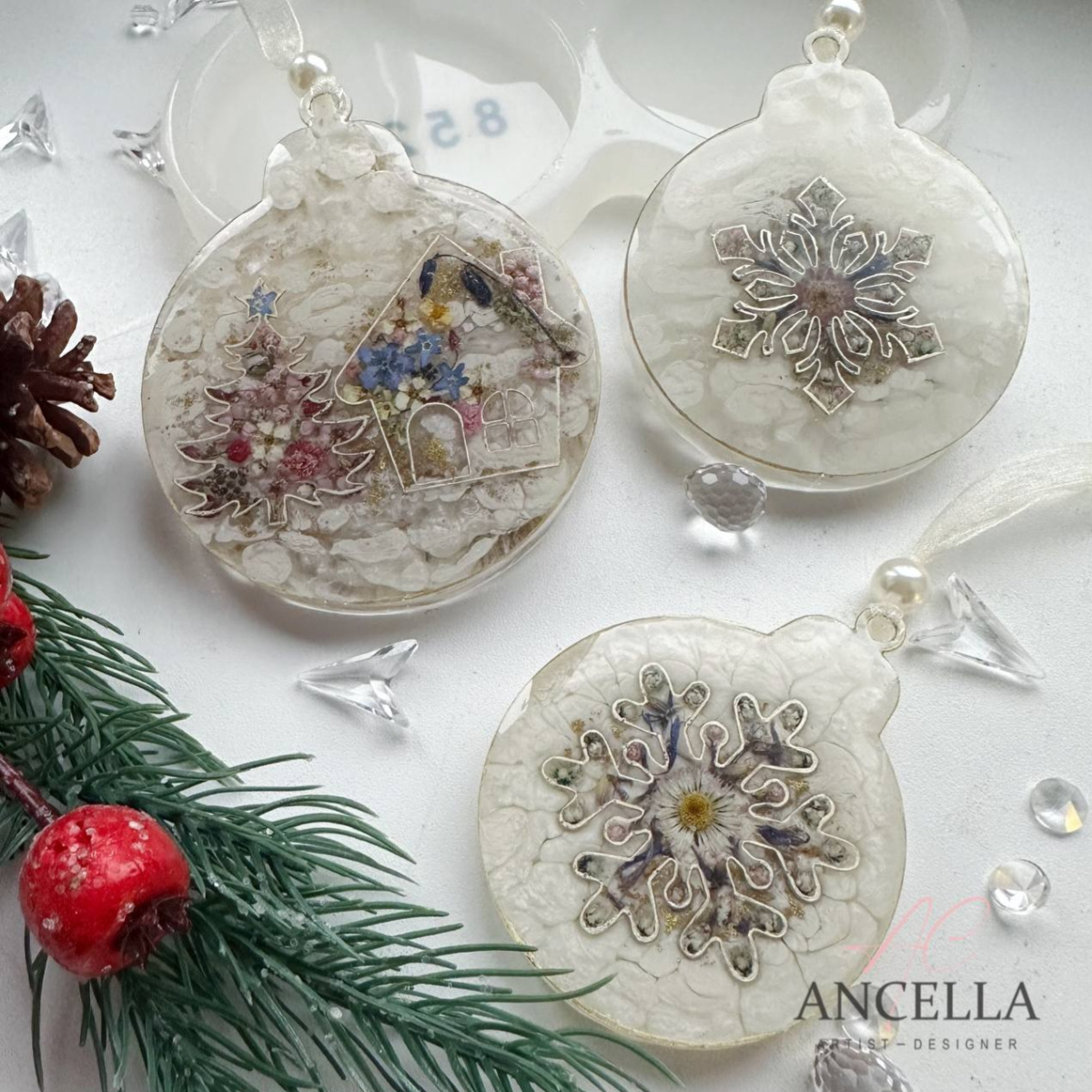 No. 852 Christmas Ornament Bauble 10 mm (Set, 3 pcs) Silicone Mold - image 1
